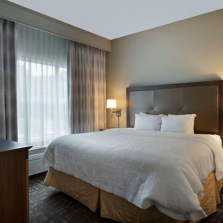 Hampton Inn & Suites Charlotte/Пайнвил Екстериор снимка