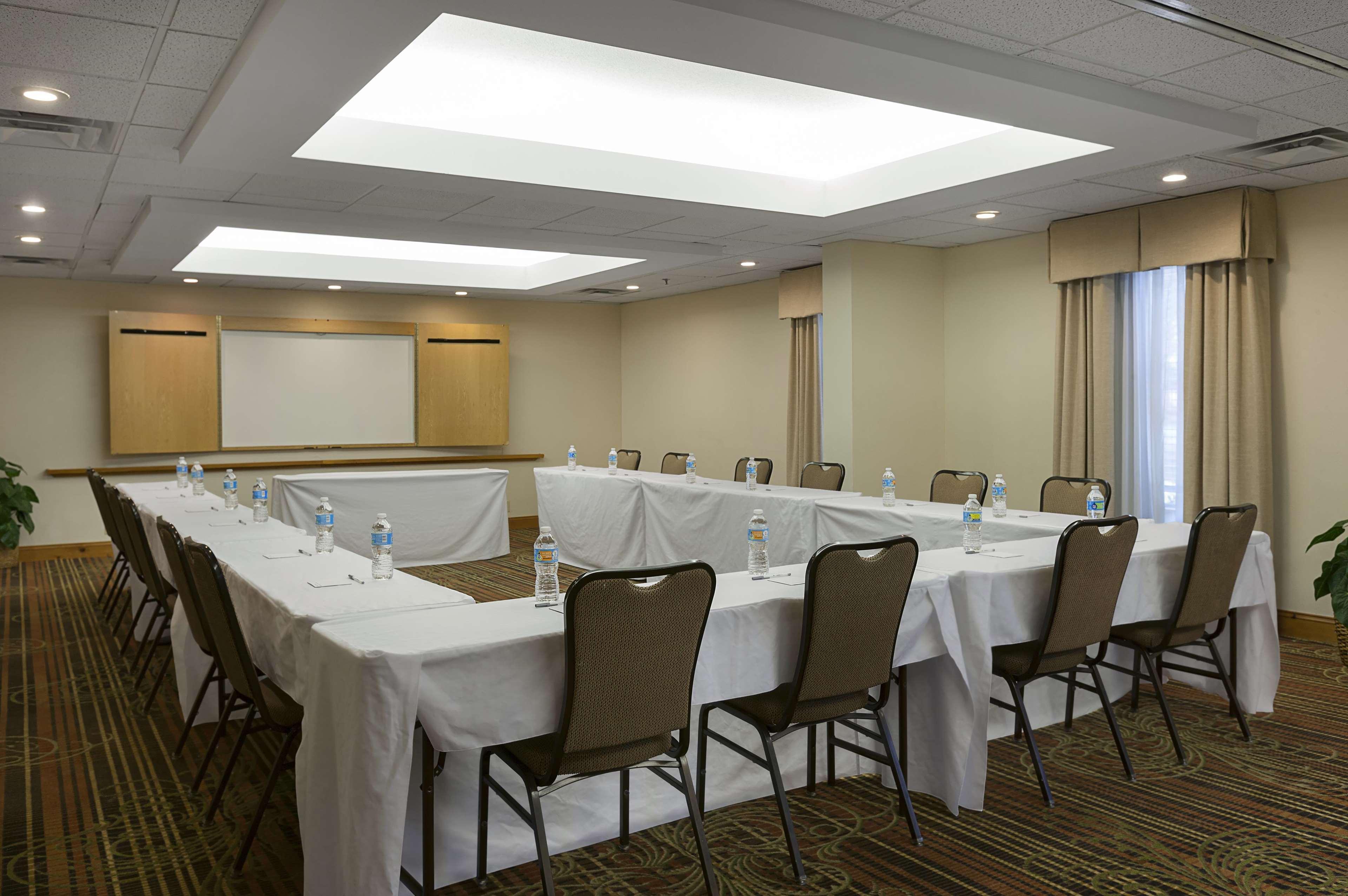 Hampton Inn & Suites Charlotte/Пайнвил Екстериор снимка