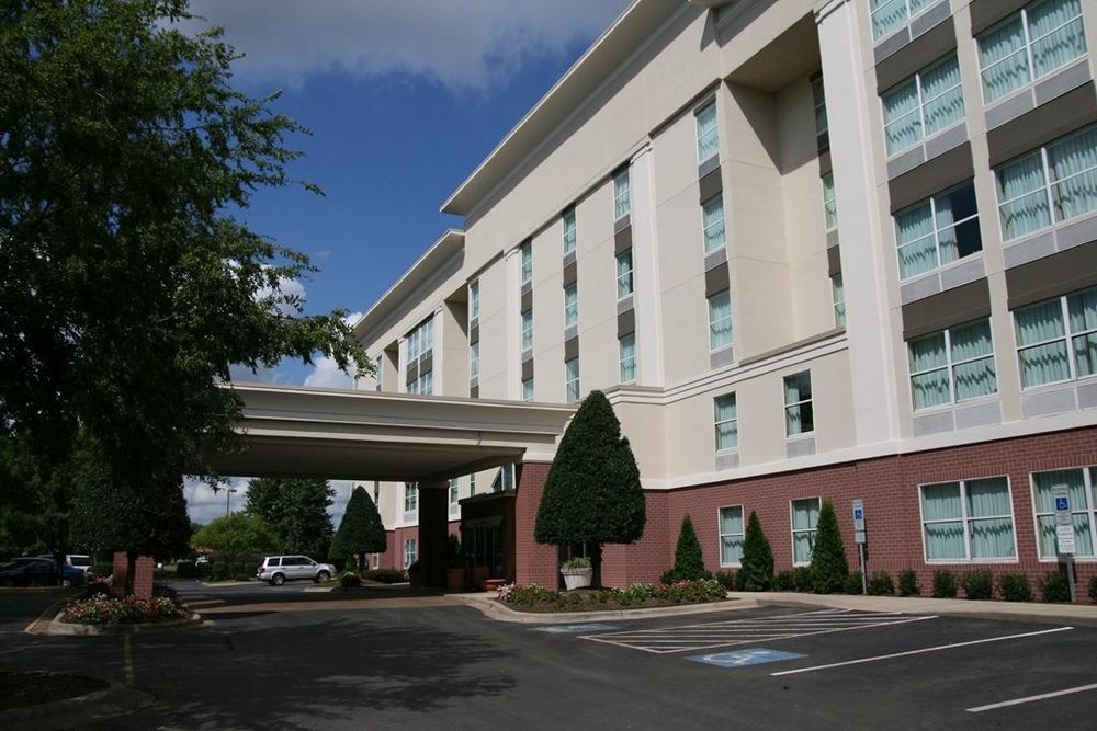 Hampton Inn & Suites Charlotte/Пайнвил Екстериор снимка