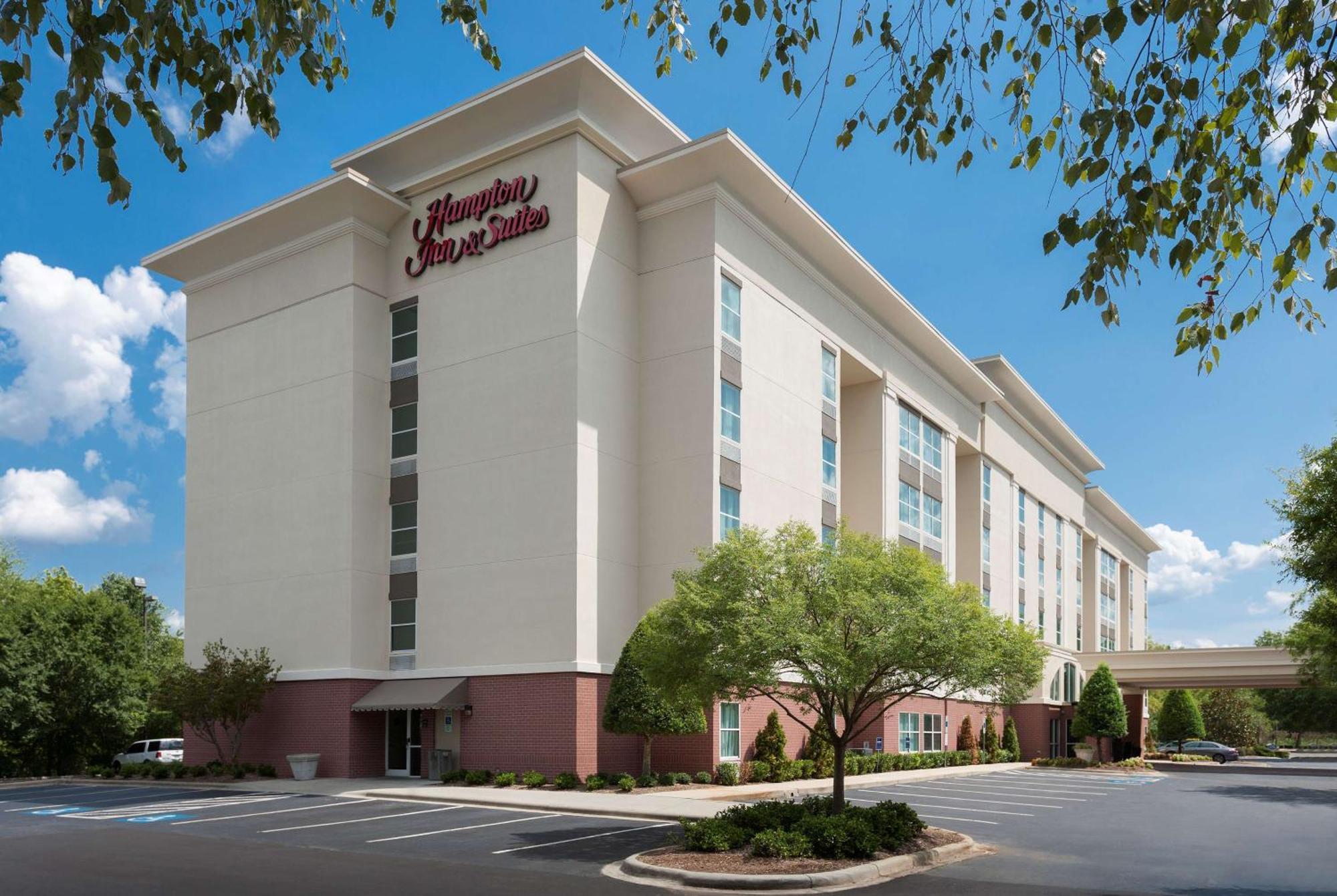 Hampton Inn & Suites Charlotte/Пайнвил Екстериор снимка
