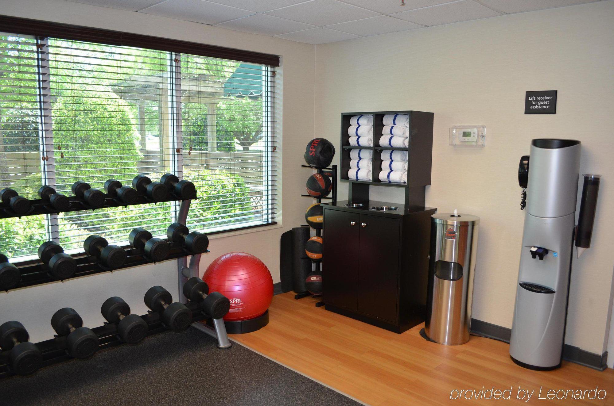 Hampton Inn & Suites Charlotte/Пайнвил Екстериор снимка