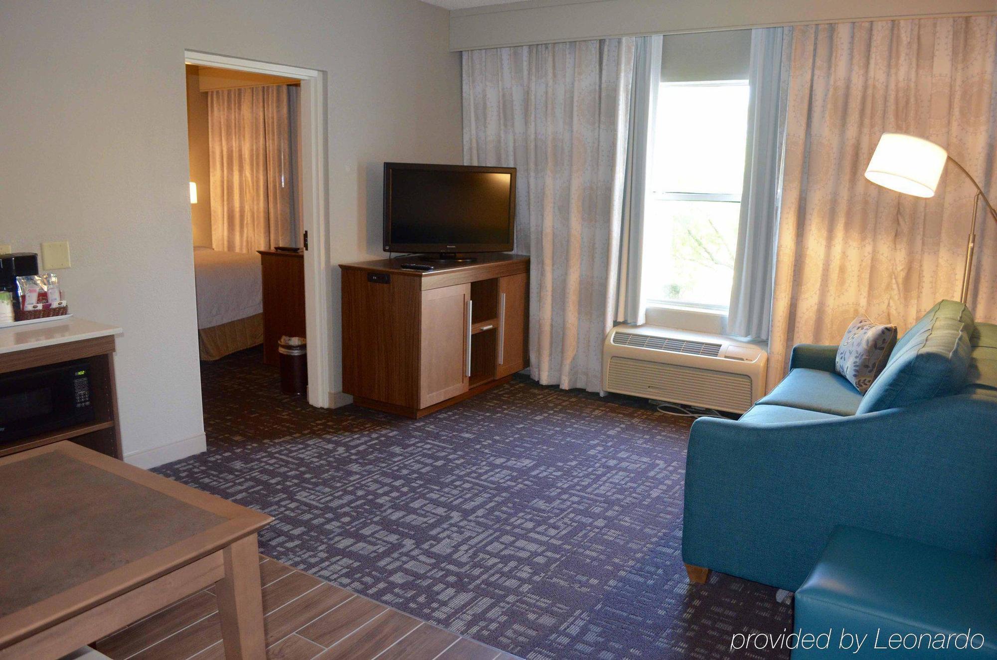 Hampton Inn & Suites Charlotte/Пайнвил Екстериор снимка