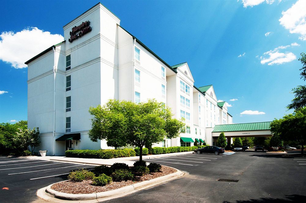 Hampton Inn & Suites Charlotte/Пайнвил Екстериор снимка